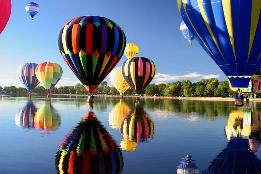 Heißluftballon und Hintergrund, große Ballons HD-Hintergrundbild