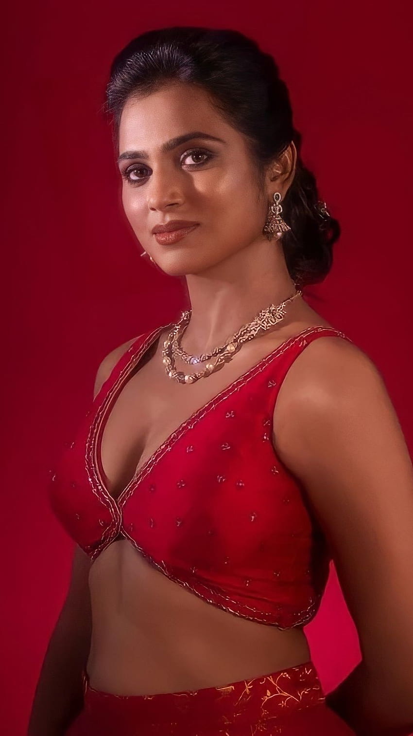 Ramya Pandian, tamil actress HD phone wallpaper | Pxfuel