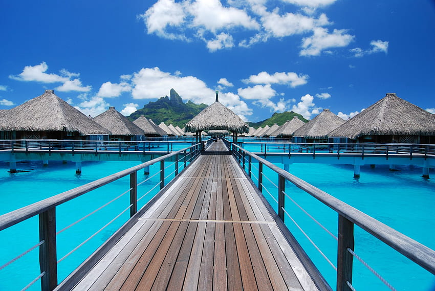 L'isola di Bora Bora, una delle principali destinazioni turistiche internazionali Sfondo HD