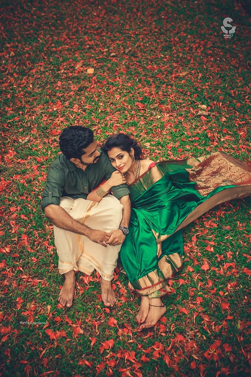 Сватбена графика в Керала! Смес от естествения червен килим, индийска сватбена двойка HD тапет за телефон