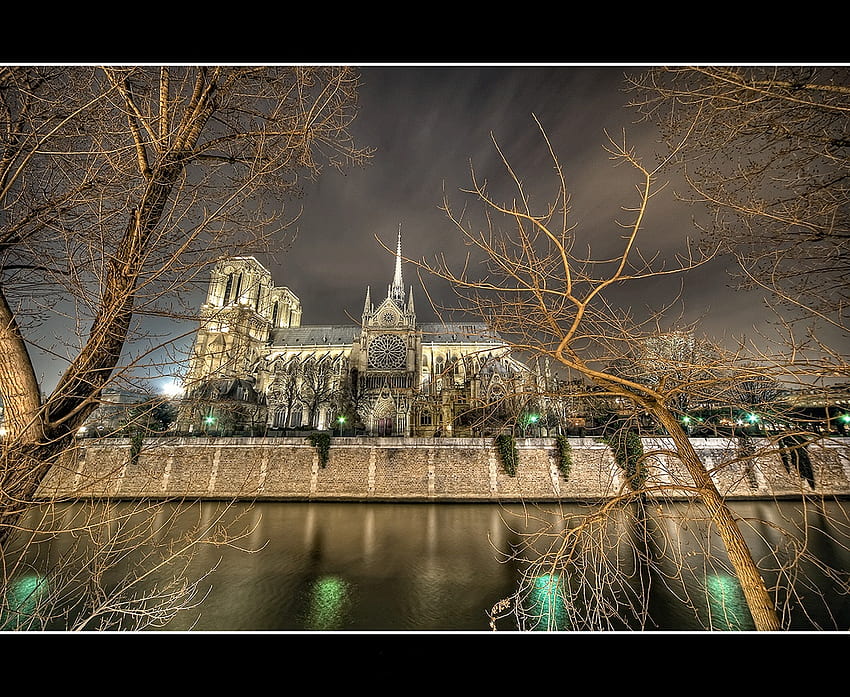 Notre-Dame, Fluss, Notre-Dame, Kirche, Reflexion, Bäume, erstaunlich, Wasser, Orte, Architektur, Paris, Landschaft, beliebt, Denkmäler, R, Frankreich, Französisch, alt, religiös, Wolken, Himmel HD-Hintergrundbild