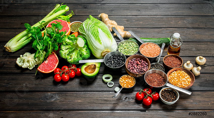 Zdrowa żywność Asortyment zbóż z roślinami strączkowymi i ekologicznymi warzywami - bulion Tapeta HD