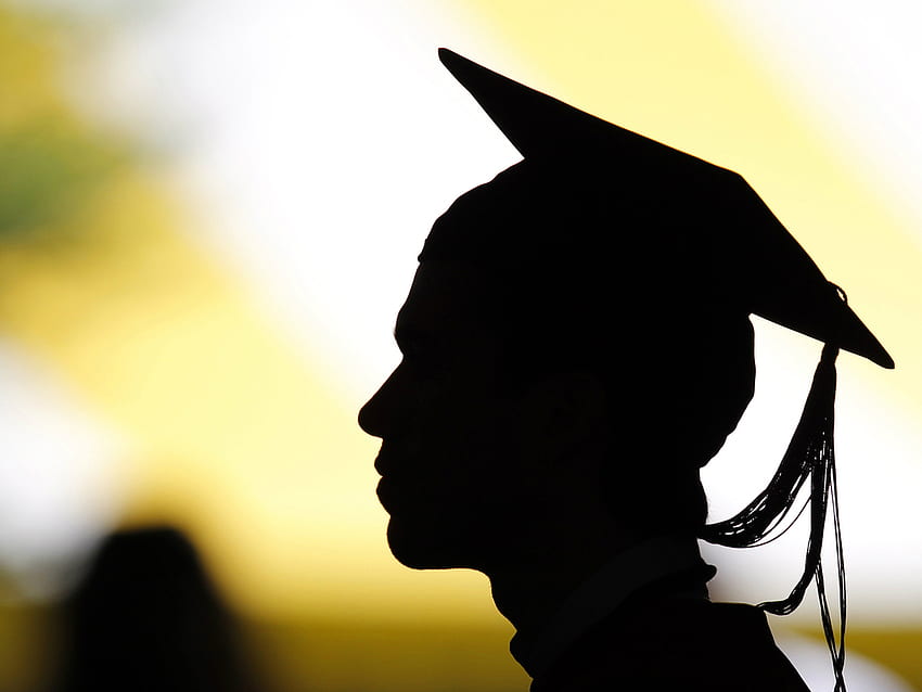 Sechs College-Erfahrungen bestimmen, ob Sie als Erwachsener erfolgreich sind, Graduate Student HD-Hintergrundbild