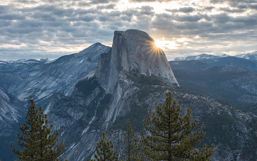 山, ピーク, 木, 光, 夜明け, Yosemite - Yosemite National Park、ハーフドーム 高画質の壁紙