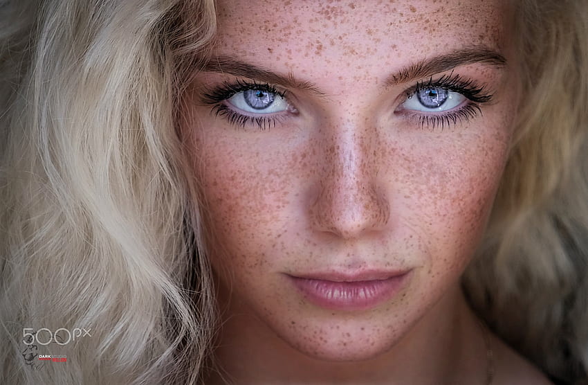 Blonde, blue, model, face, freckles, eyes, girl, woman HD wallpaper