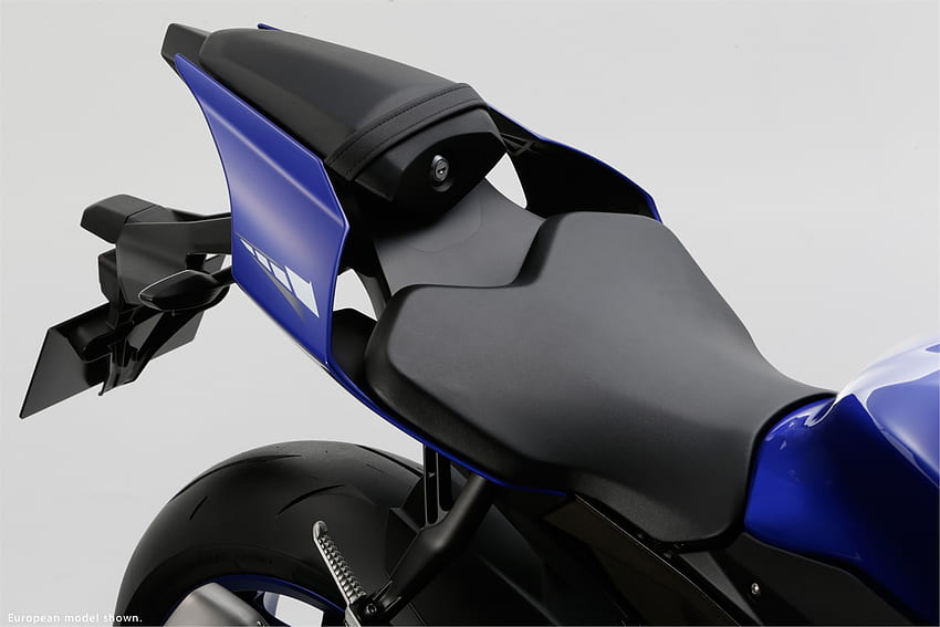 Yamaha YZF R1 Studio y Action Shots muestran más Superbike Goodness Autoevolution, R1 Wheelie fondo de pantalla