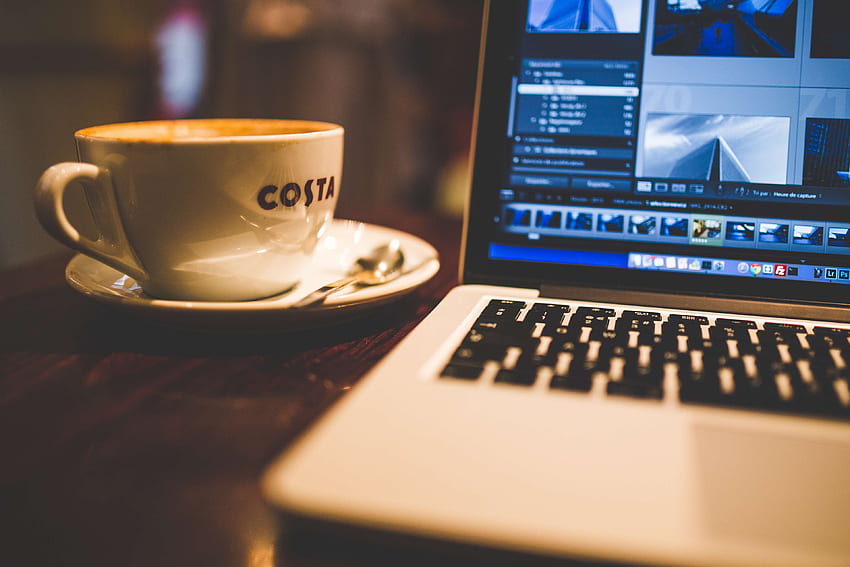 apfel, kaffee, tasse, laptop, macbook, becher, untertasse, teelöffel, technik HD-Hintergrundbild
