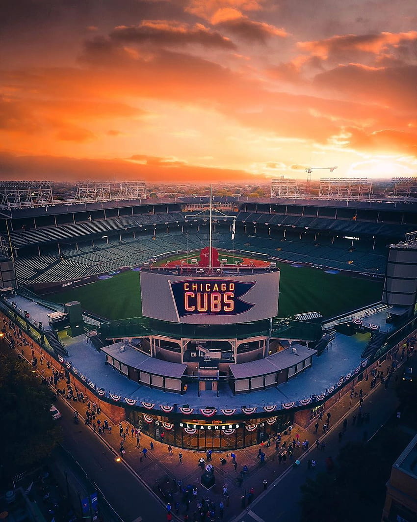 Mike Meyers บน Instagram: “Cubs vs. Sox สุดสัปดาห์นี้! คุณอยู่ฝ่ายไหน??. สนามเบสบอลริกลีย์ชิคาโกคับส์ ชิคาโกคับส์ สนามริกลีย์ชิคาโก ริกลีย์ฟิลด์ไนท์ วอลล์เปเปอร์โทรศัพท์ HD