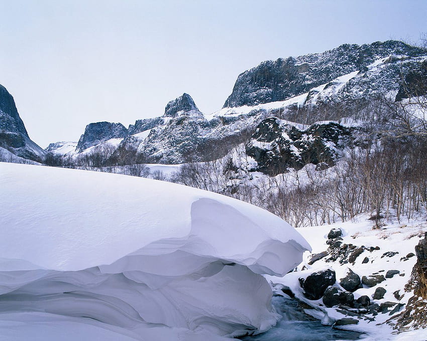 Starker Schneefall . Starker Schneebestand, Schneelandschaft HD-Hintergrundbild