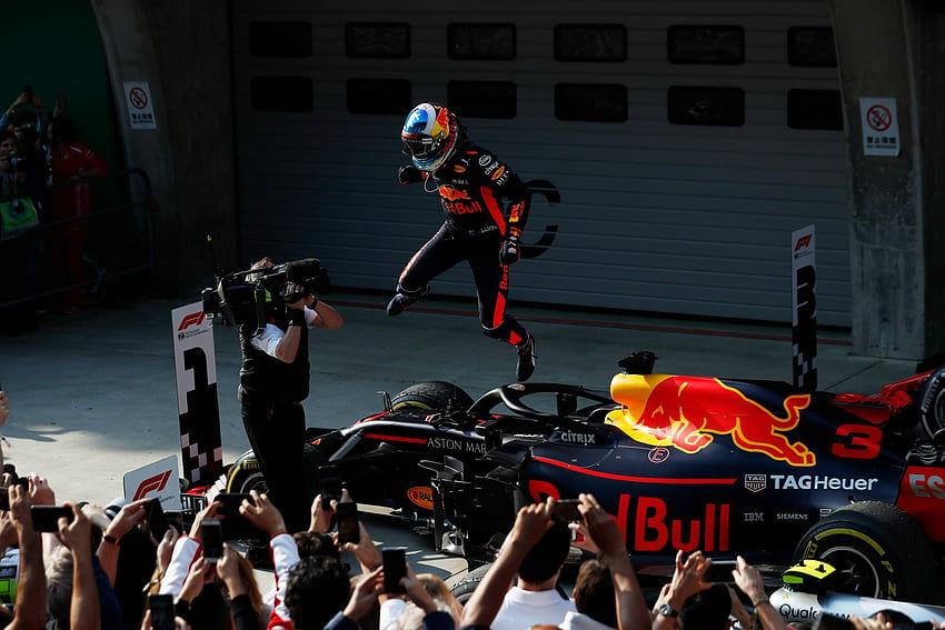 Daniel Ricciardo, McLaren, Circuit de Catalogne, 2022 · RaceFans ...