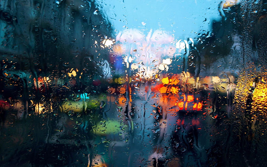 Deszczowe miasto w tle, padające miasto Tapeta HD