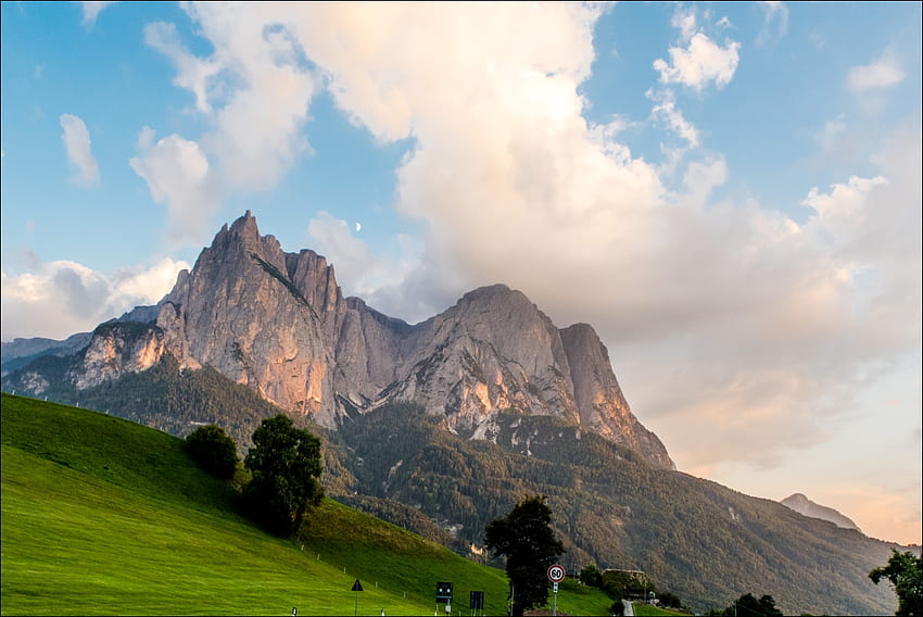 Wanderlust: Bolzano Region, Northern Italy. Joel and Amber graphy Blog HD wallpaper