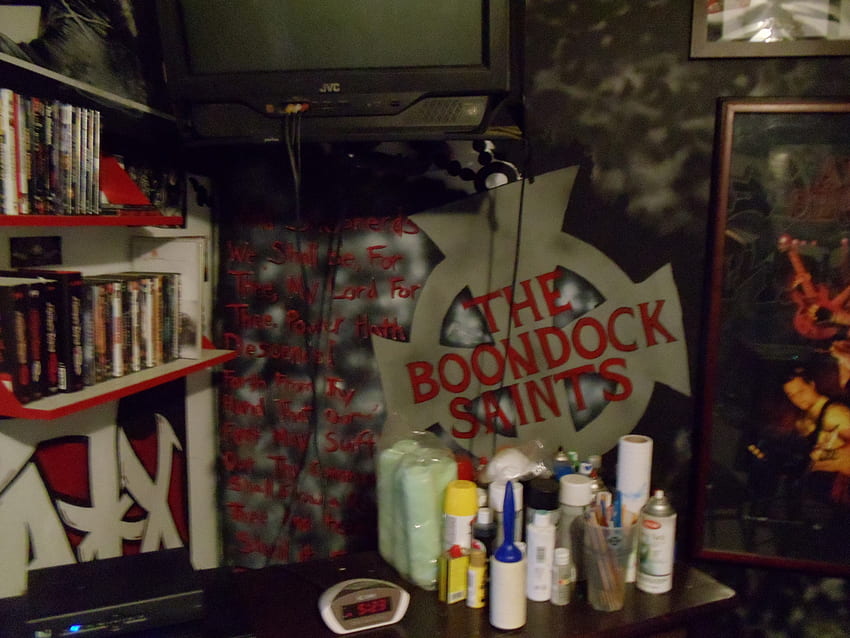 The Boondock Saints Spray Painting I made of The Boondock Saints Cross in My Room with prayer from the movie on the side and background ... HD wallpaper