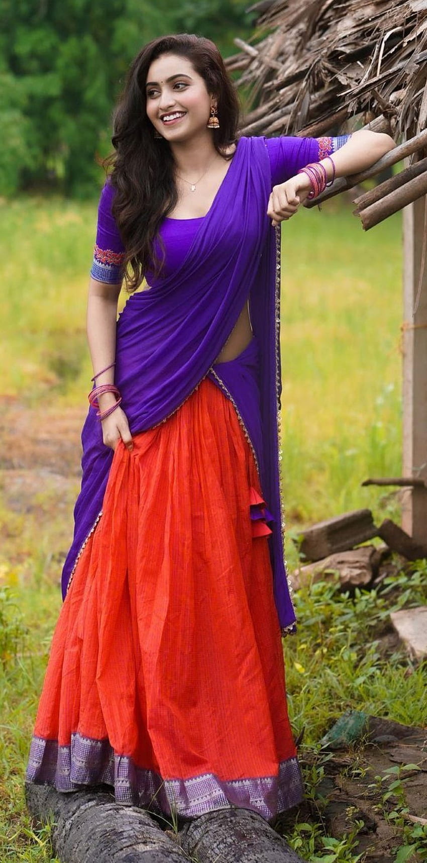 Deepika pilli, sari, street fashion HD phone wallpaper
