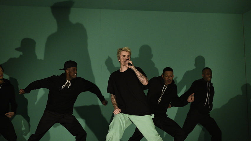 Justin Bieber kehrte mit seinen ersten „Changes“-Auftritten, Justin Bieber Yummy, zu „Saturday Night Live“ zurück HD-Hintergrundbild
