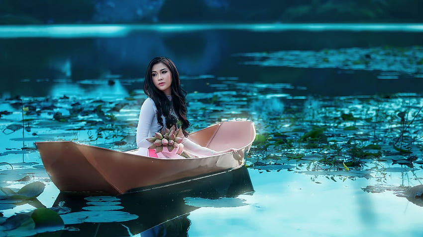 15 Vietnam - Asian Girl On Boat -, Vietnam Beach HD wallpaper