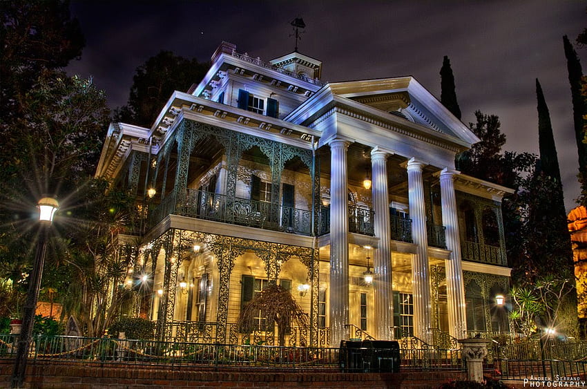 High Quality Haunted Mansion - Disney Land Haunted House -, Disneyland Haunted Mansion HD wallpaper