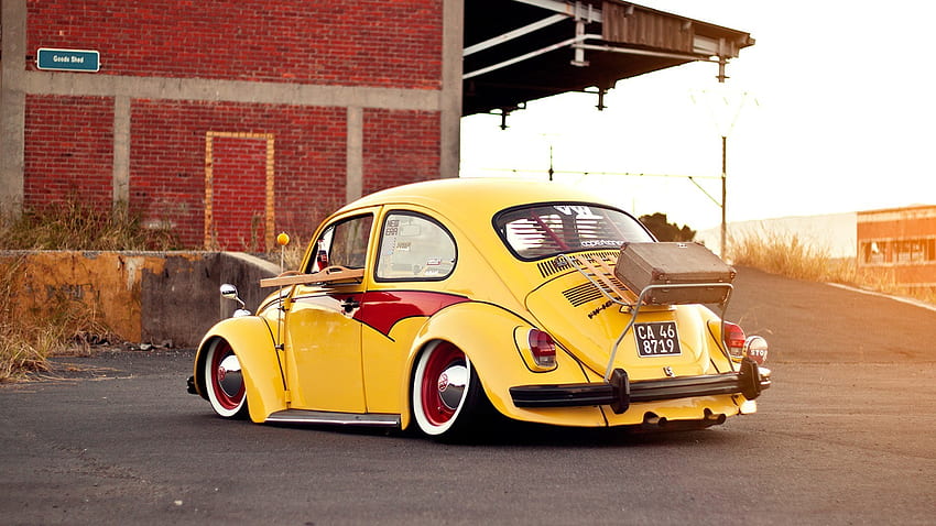 Volkswagen Bug Beetle Coche Clásico Amarillo fondo de pantalla