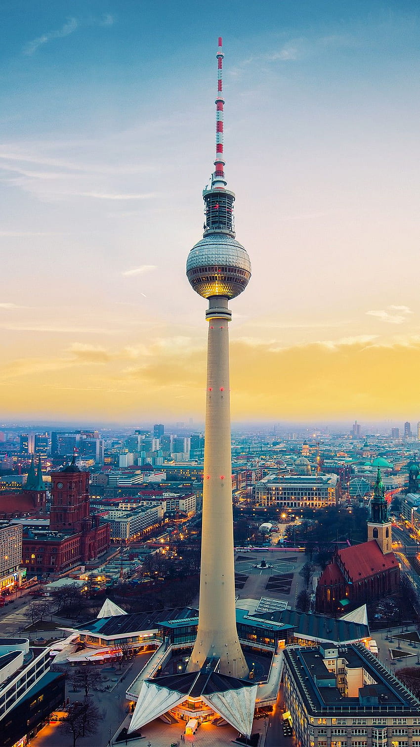 Wieża telewizyjna Fernsehturm Berlin Niemcy Tapeta na telefon HD