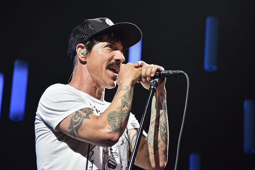 How Red Hot Chili Peppers' Anthony Kiedis spends his money HD wallpaper