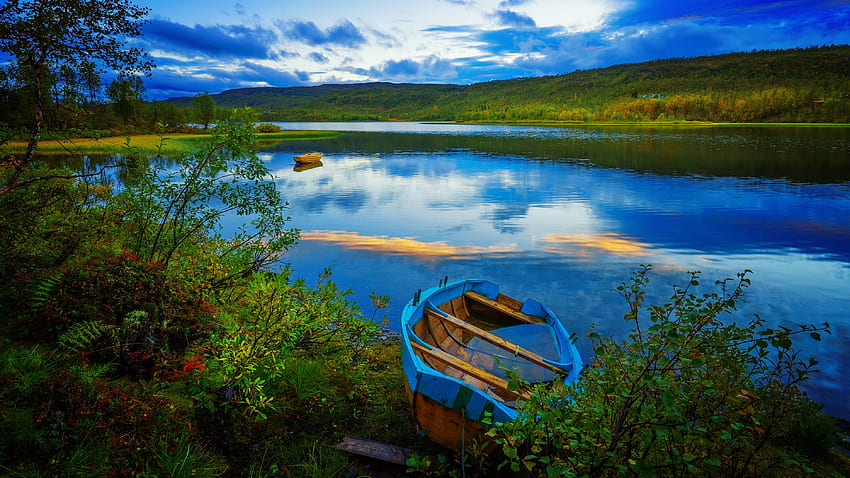Perahu terbengkalai, sungai, perahu, terbengkalai, pantulan, langit, indah, danau Wallpaper HD