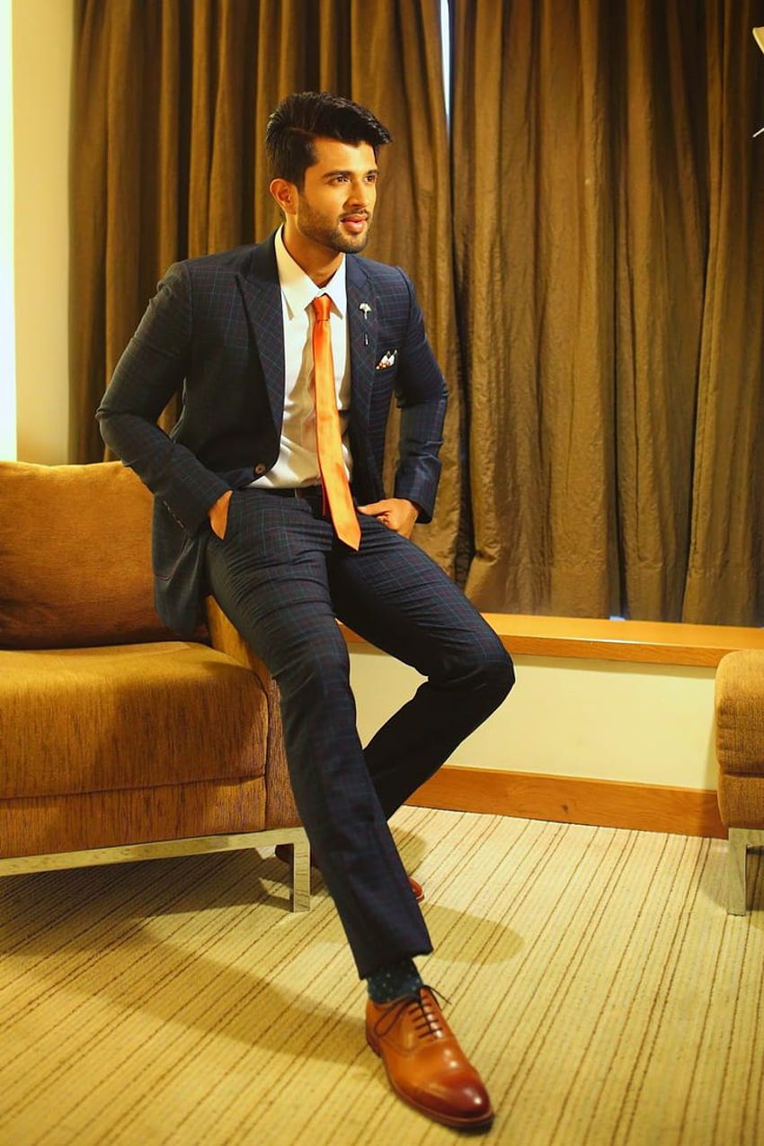 ビジェイ・デベラコンダ - . ハンサムなインド人男性, スタイリッシュな男性カジュアル, デザイナーの服, 男性の服 HD電話の壁紙
