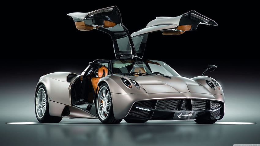 Đối với những tín đồ của siêu xe, hình nền Pagani Huayra là một lựa chọn tuyệt vời để bổ sung vào bộ sưu tập của mình. Với những đường cắt, đường cong chính xác và kiểu dáng hiện đại, chiếc xe này sẽ khiến cho đám đông phải khó khăn để rời mắt khỏi màn hình điện thoại của bạn.