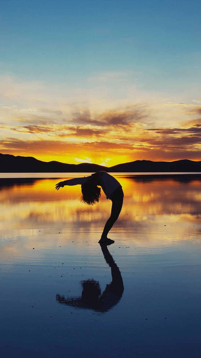 yoga, sagoma, lago, orizzonte Sfondo del telefono HD