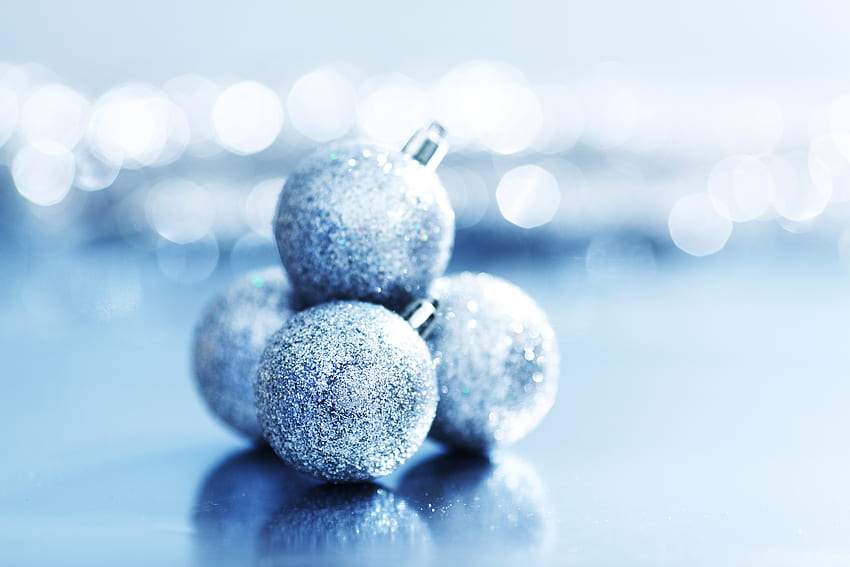 Christmas balls, blue, holidays, graphy, cute, balls, garland, ball, christmas, decorations, candles, lovely, new year HD wallpaper