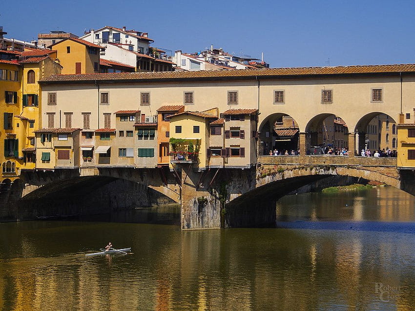 Ponte Vecchio Color. Colorful buildings and the medieval Po HD wallpaper