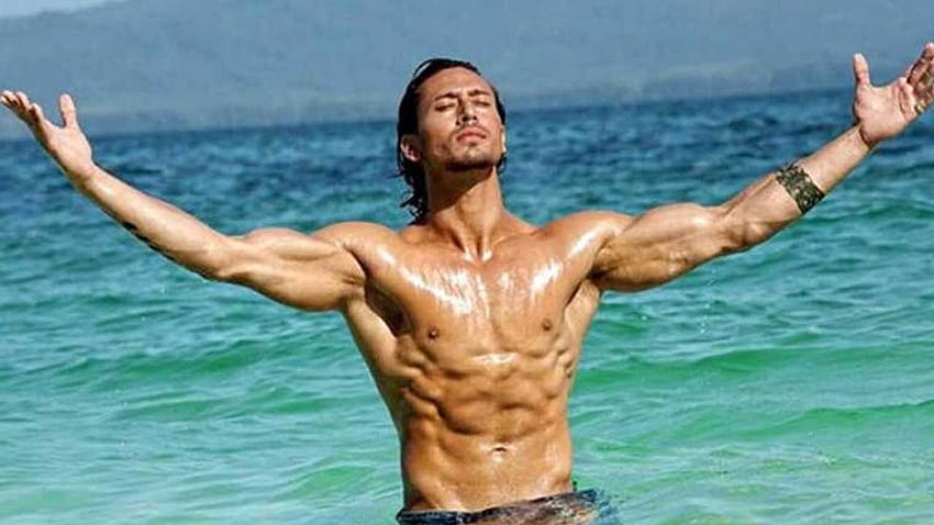 Tiger Shroff Biography Movies Lifestyle Family Awards  Achievements