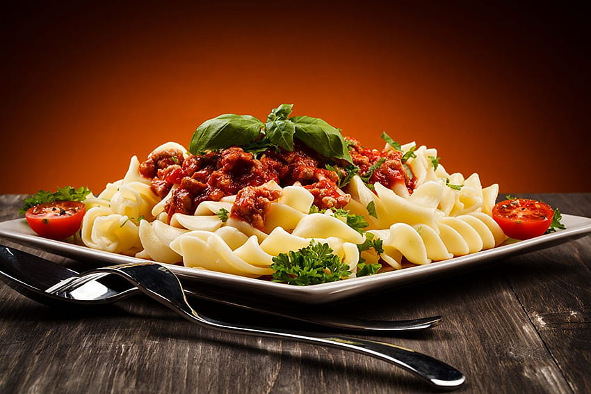 Pasta Ketchup Food Fork Spoon Plate HD wallpaper