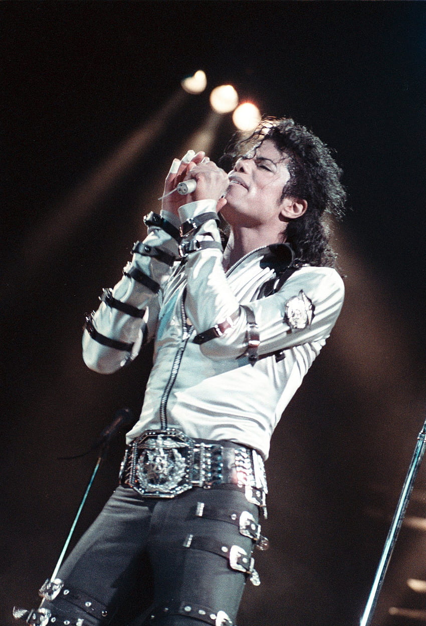 Bad Tour - Silver Shirt (Second Leg) - Michael Jackson HD phone wallpaper
