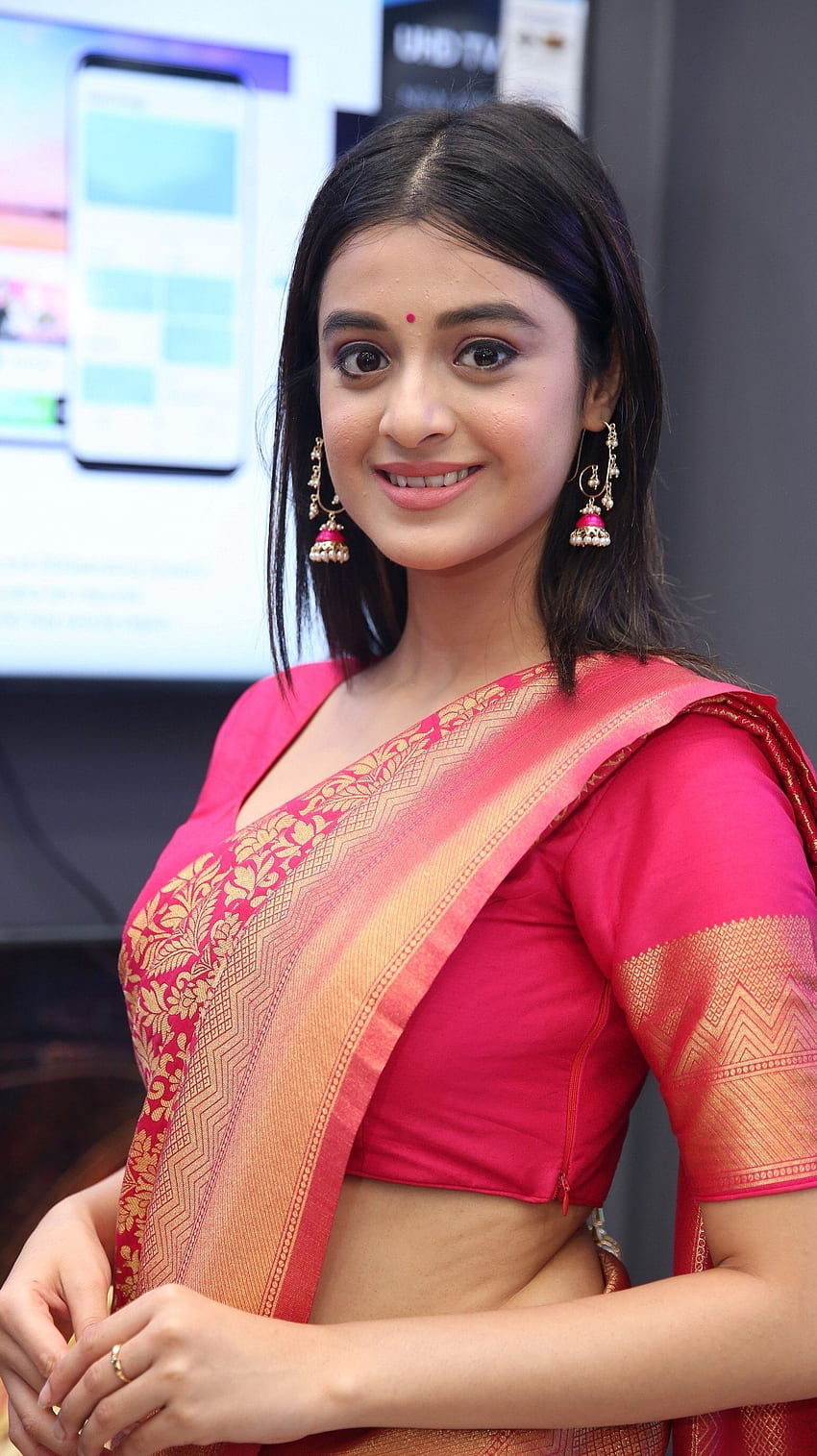 Dharshana banik, telugu actress, saree beauty HD phone wallpaper | Pxfuel