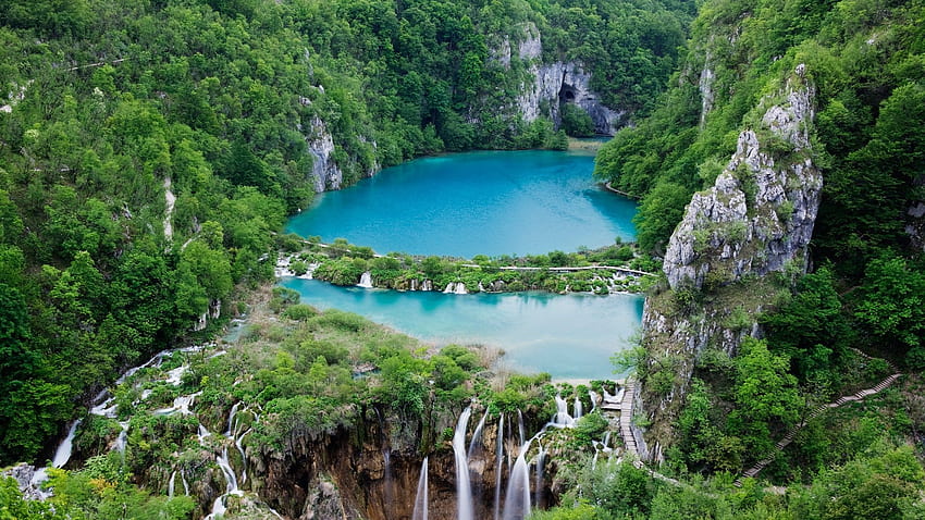 Croatia's Plitvice Lakes National Park Is Being Ruined By Selfie Obsessed Tourists. Condé Nast Traveler HD wallpaper