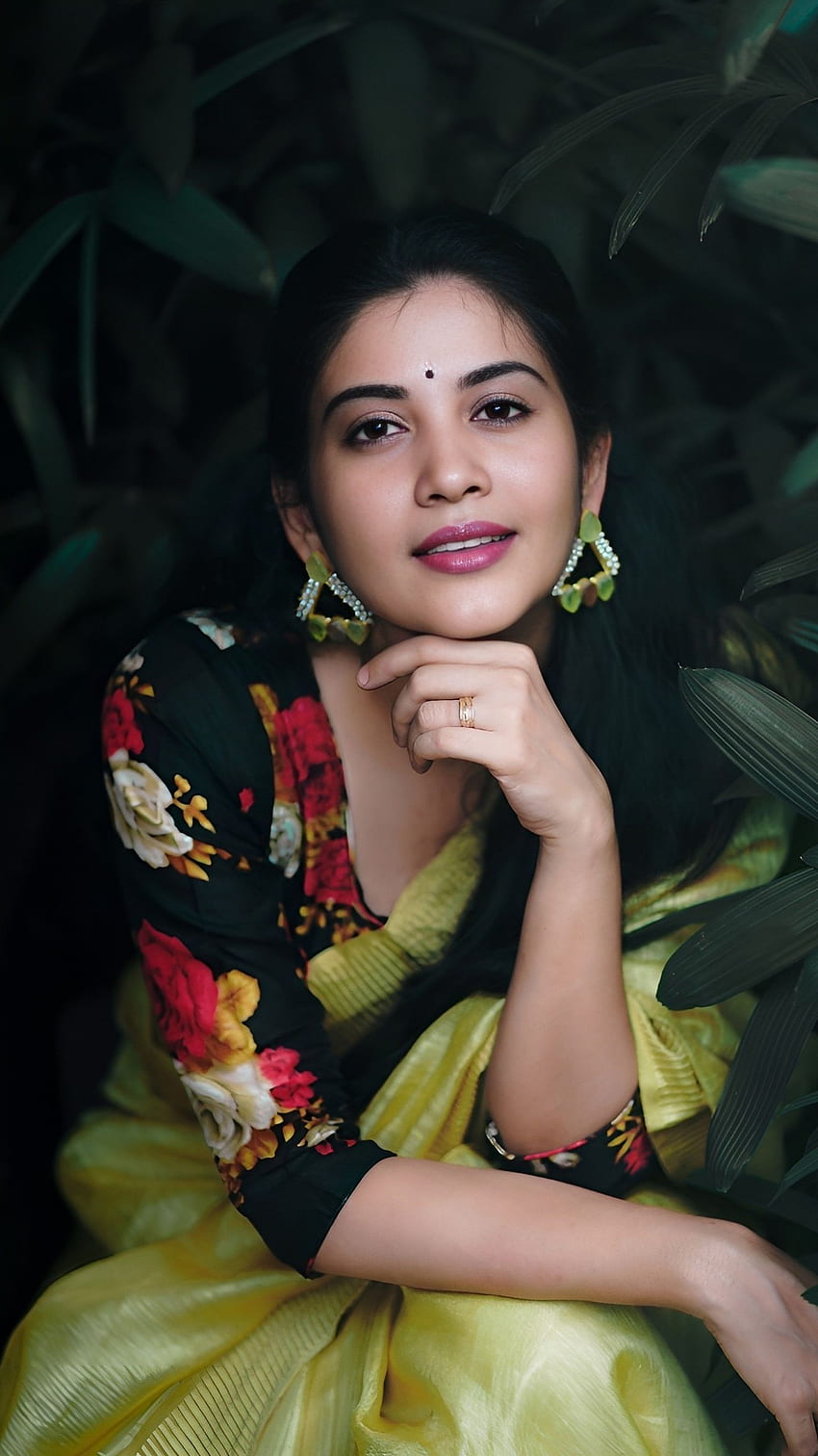 Shivada Nair, attrice malayalam Sfondo del telefono HD
