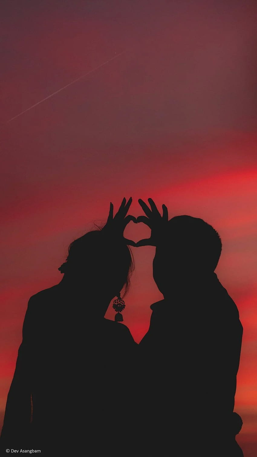 Paar-Liebes-Herz-Sonnenuntergang-Ultramobile. Paarbeziehungen, romantische Liebe, Liebe zum Handy HD-Handy-Hintergrundbild