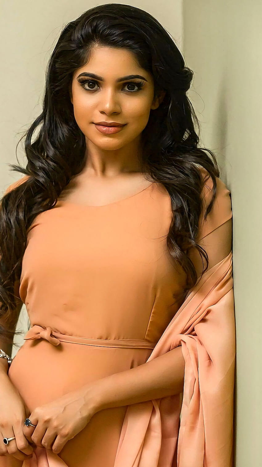 Divya Bharti นักแสดงชาวทมิฬ วอลล์เปเปอร์โทรศัพท์ HD
