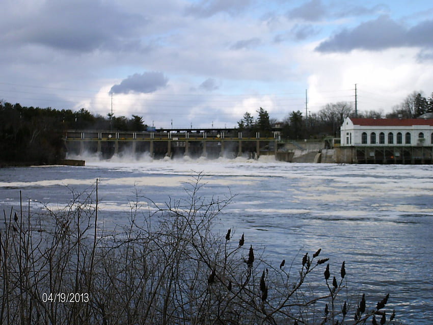 The Dam in the Wisconsin Dells-Spring 2013. Wisconsin dells, Dells ...