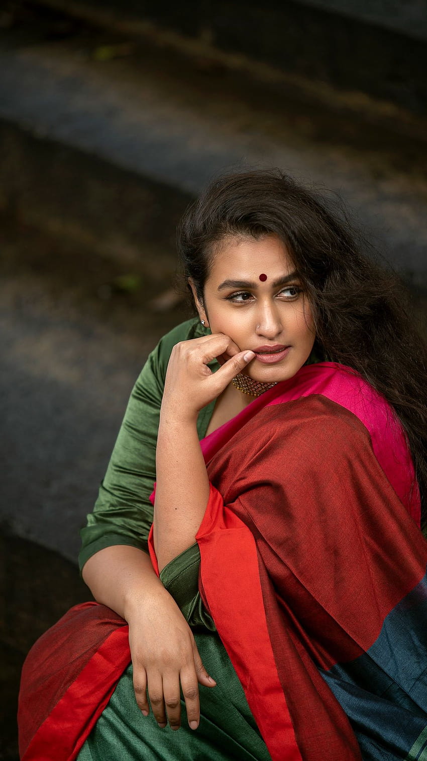 Kavitha Nair, piękna sari, malajalam aktorka, modelka Tapeta na telefon HD