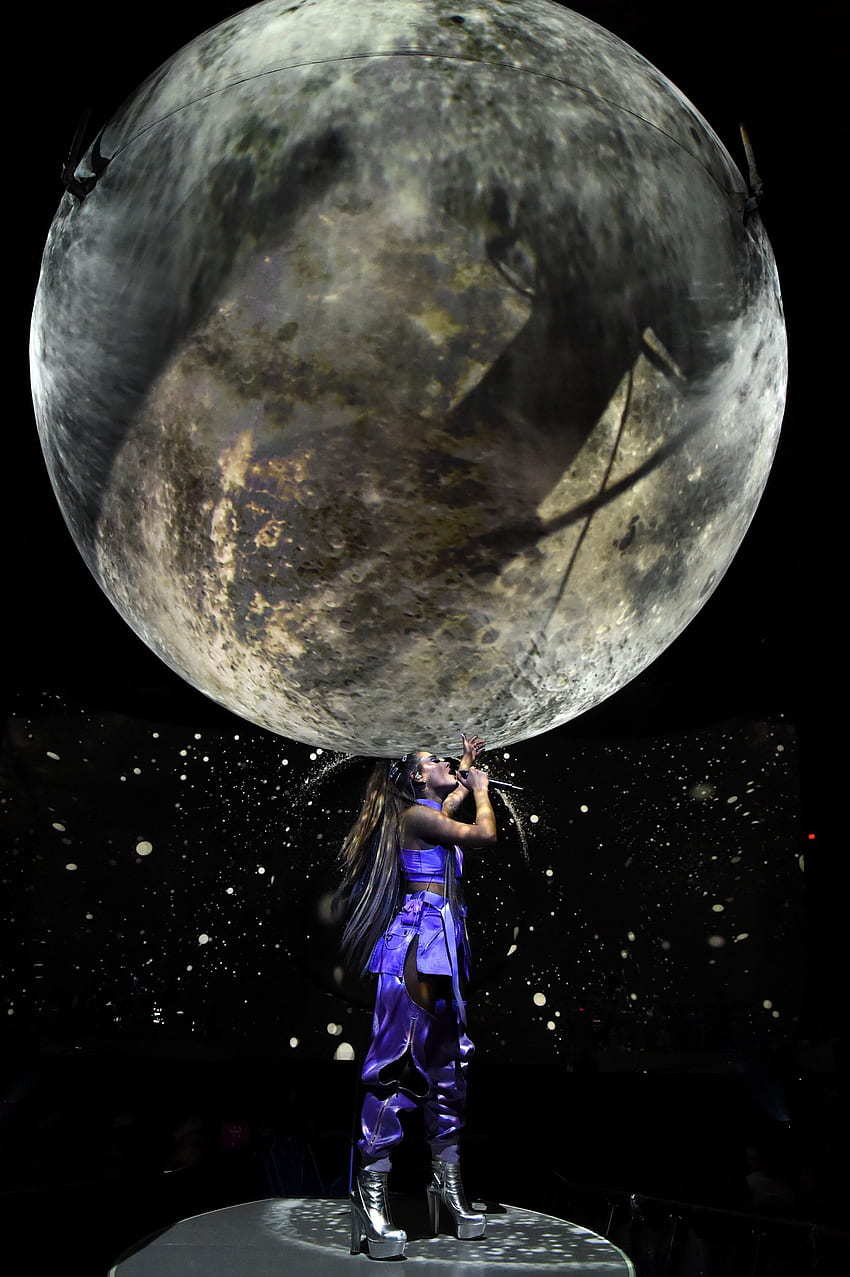Tournée mondiale de l'édulcorant Ariana Grande Fond d'écran de téléphone HD