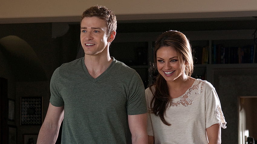 Watch Exclusive Friends with Benefits clip HD wallpaper