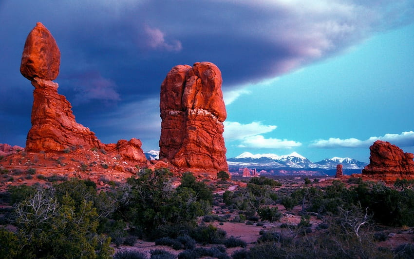 dark clouds over rocky canyon, clouds, rocks, canyon, storm HD wallpaper