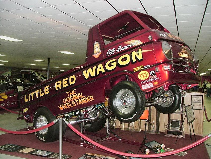 Little Red Wagon en un museo, otro, dragster, entretenimiento, camión fondo de pantalla