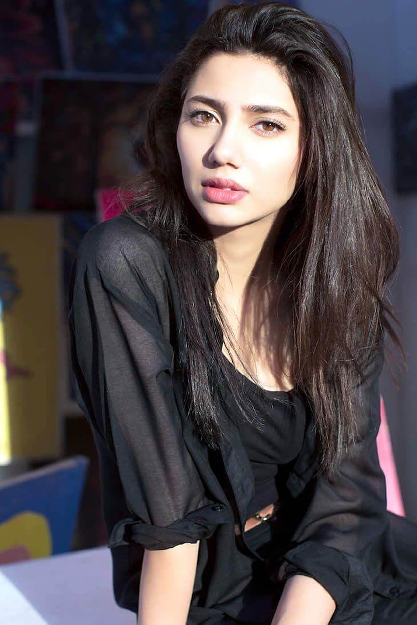 Махира Хан - 14 най-красиви на пакистанска актриса HD тапет за телефон