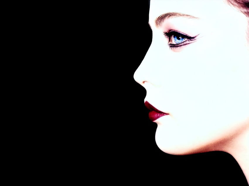 Liv Tyler, lèvres rouges, yeux bleus, jolie, actrice, belle , femme Fond d'écran HD