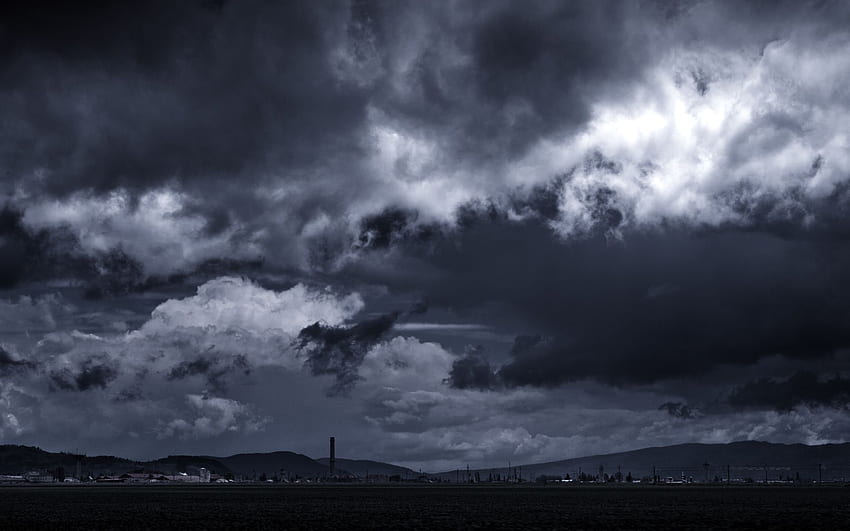 시골 마을 넓은 배경 위에 형성되는 폭풍우 구름, 비구름 HD 월페이퍼