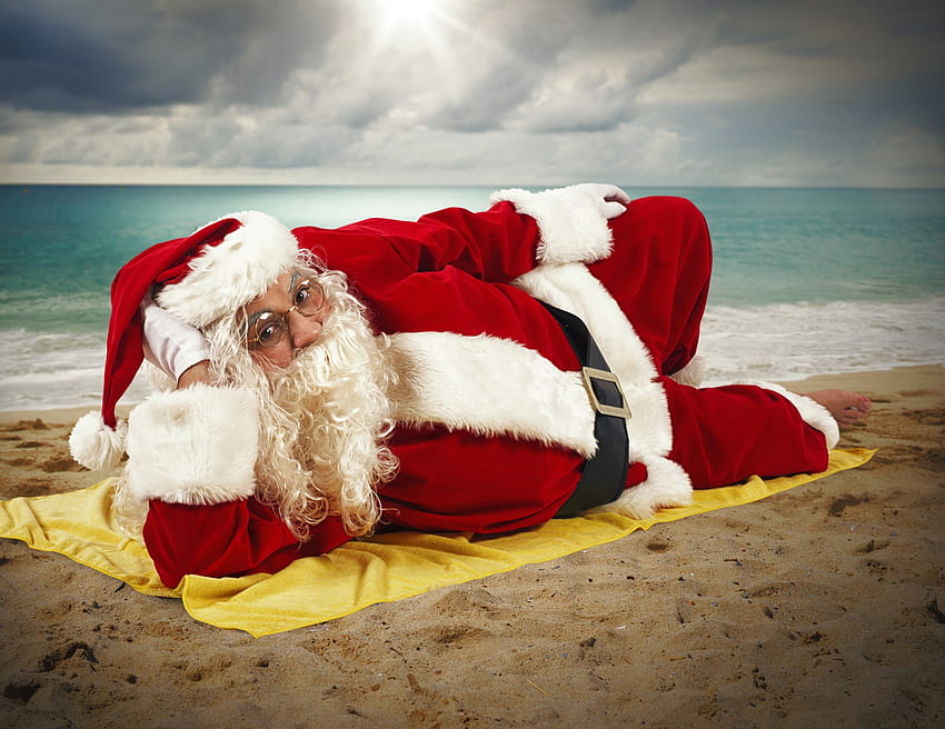 Santa Claus on the beach, sea, summer, sand, craciun, christmas, red, santa, beach HD wallpaper