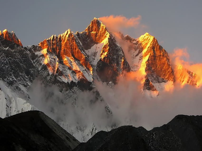 Snow mountain sunset, golden, monutain, banner, plateau, dusk, himalaya, tableland, snow, highland, sun, sunset, cloud HD wallpaper