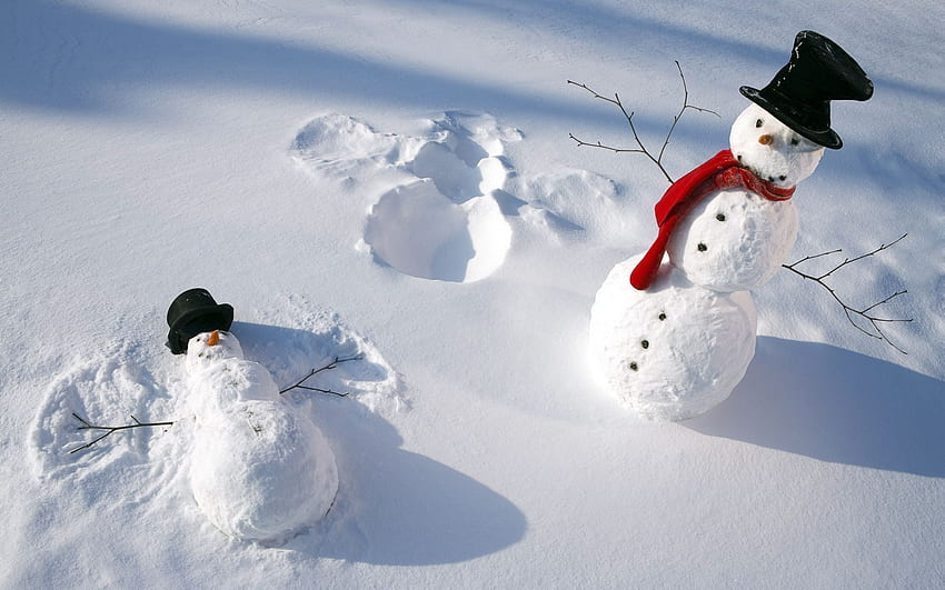 Pupazzo di neve angeli di neve, bianco, cappelli, pupazzo di neve, neve, angeli, sciarpa Sfondo HD